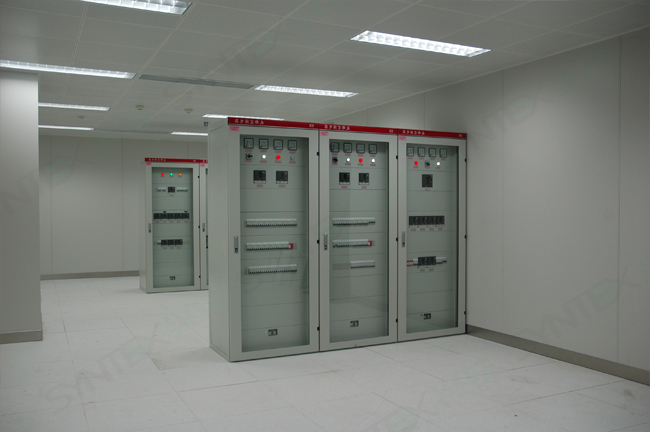 機房午夜福利视频免费观看